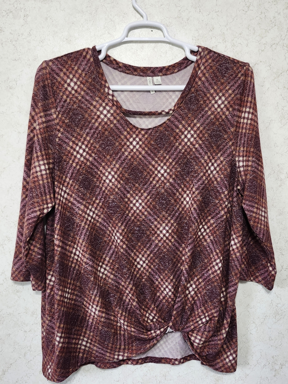 Ladies XL 3/4 Sleeve Plaid Twist-Front Top Thin Sweater Blouse Casual Everyday
